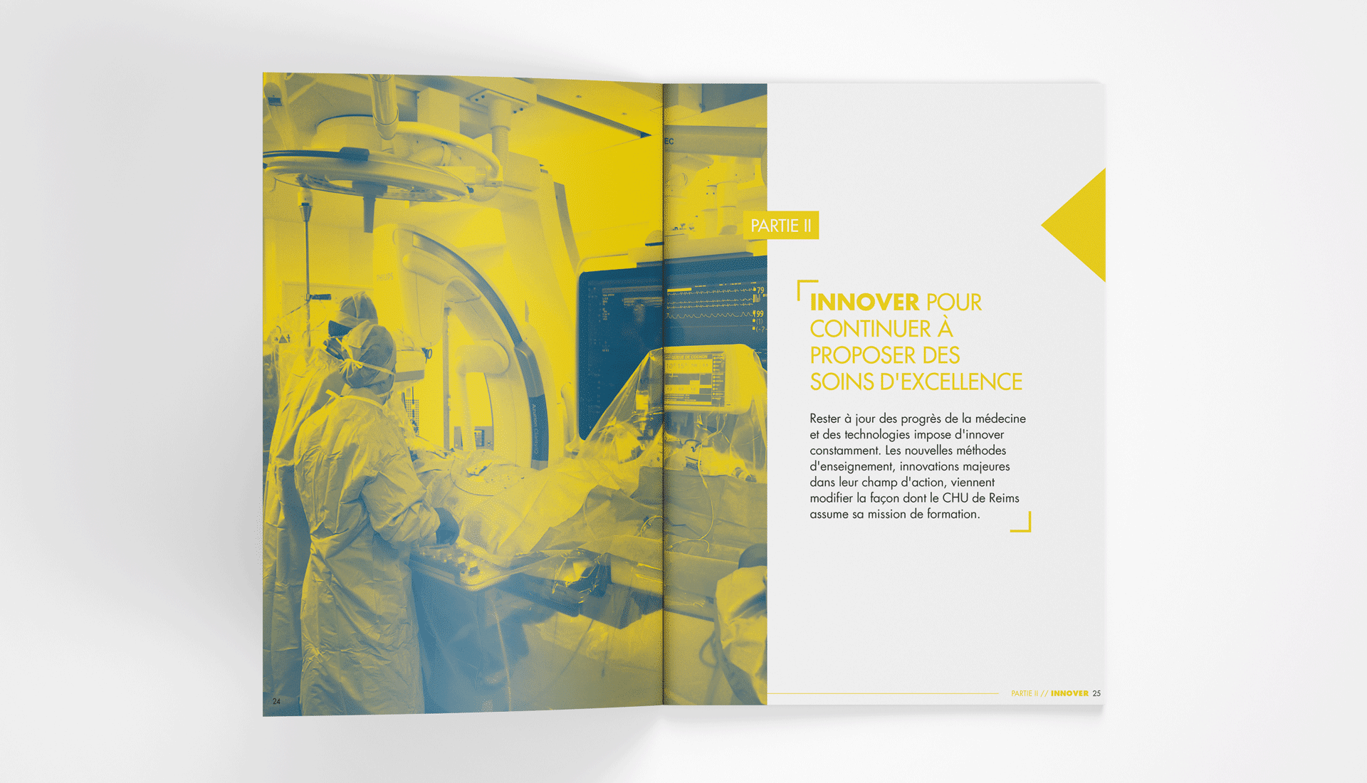 Brochure print du rapport d'activité 2018 CHU Reims, mise en page, réalisée par l'agence de création Siouxe, à Paris.